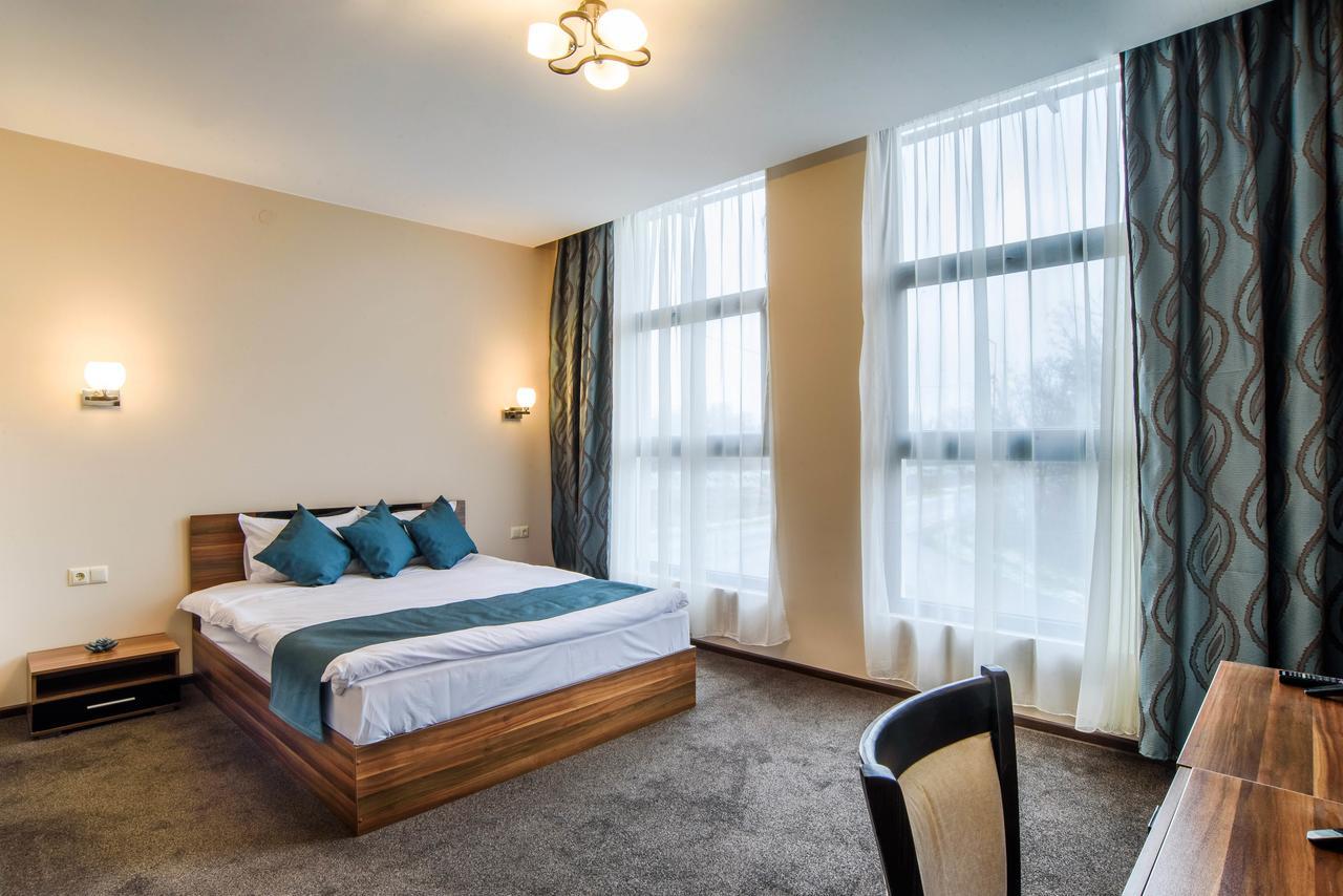 Park-Hotel Ямбол Екстериор снимка