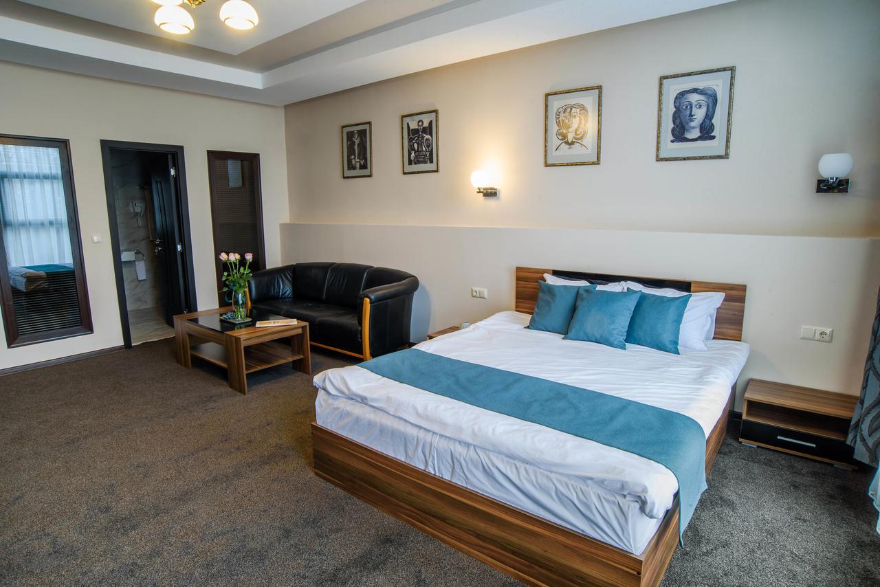 Park-Hotel Ямбол Екстериор снимка